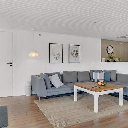 Rutha - 45m From The Sea By Interhome